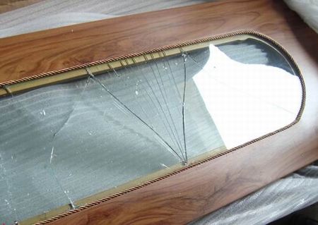 委托人可放心，貨品承運過程中出現(xiàn)破損貨代公司有責(zé)任