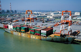 貨代設備專業化是提高效率的基礎其主要體現在兩個方面