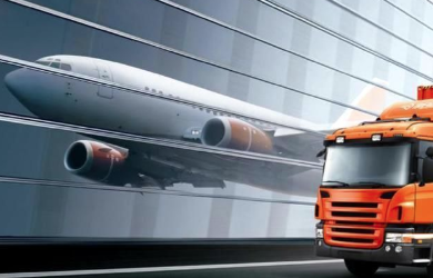 國際物流市場出現了業務量與報價同時降低的趨勢