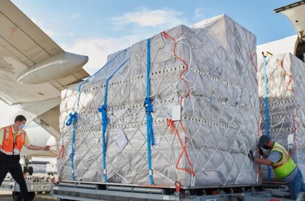 新加坡空運(yùn)專線對(duì)全球經(jīng)濟(jì)的影響有哪些？