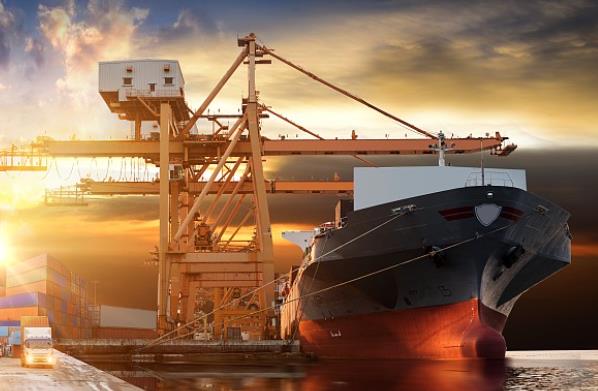 美國作為全球非常大的經濟體之一，其貨代業為全球貿易提供關鍵支持