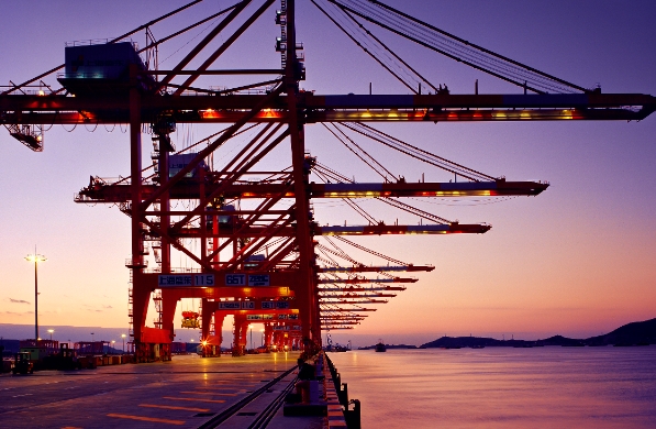 但是面對(duì)眾多的選擇，該如何才能找到適合自己的美國(guó)貨代呢？