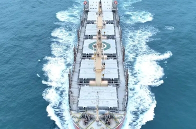 國際物流貨運正以前所未有的速度和規(guī)模，跨越山海，連接世界